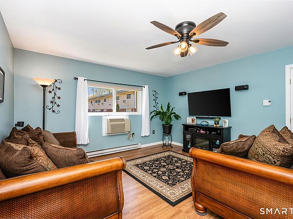 3rd image of 49 Glade Street #B4