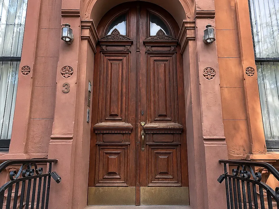 3 E 124th St #1AB