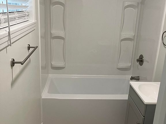 Bathroom, Unit A