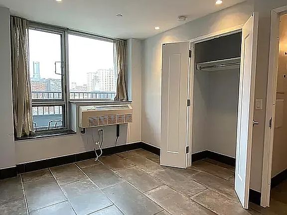 5th image of 164 Attorney St APT 702