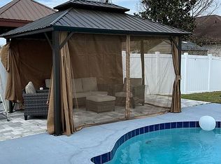 1828 Tinsmith Cir, Lutz, FL 33559