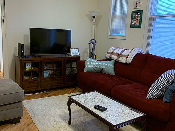 4th image of 2513 N Southport Ave APT 2R