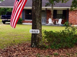 16608 Hanna Rd, Lutz, FL 33549