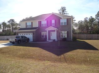 100 Maple Farms Ln, Havelock, NC 28532