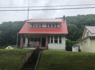 5923 McClellan Hwy, West Hamlin, WV 25571