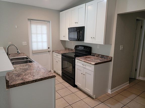 4th image of 1631 Asher Ln #1631