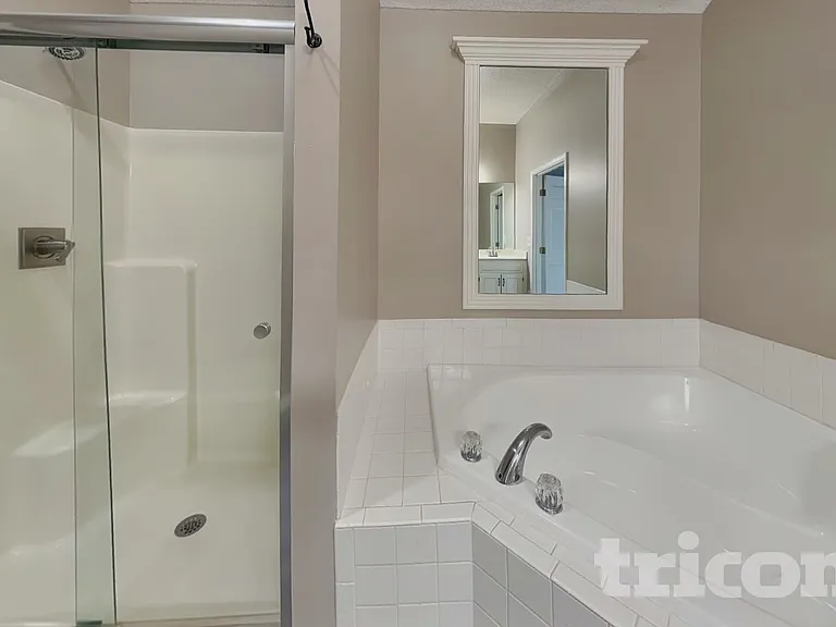 14513 W 138th Ter — Photo 7