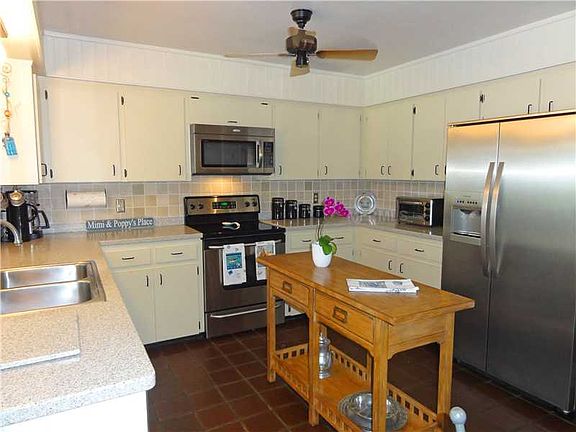 5th image of 4301 N Landmark Dr