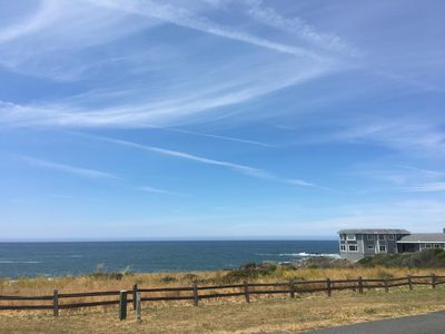 574 Lower Pacific Dr, Whitethorn, CA, 95589