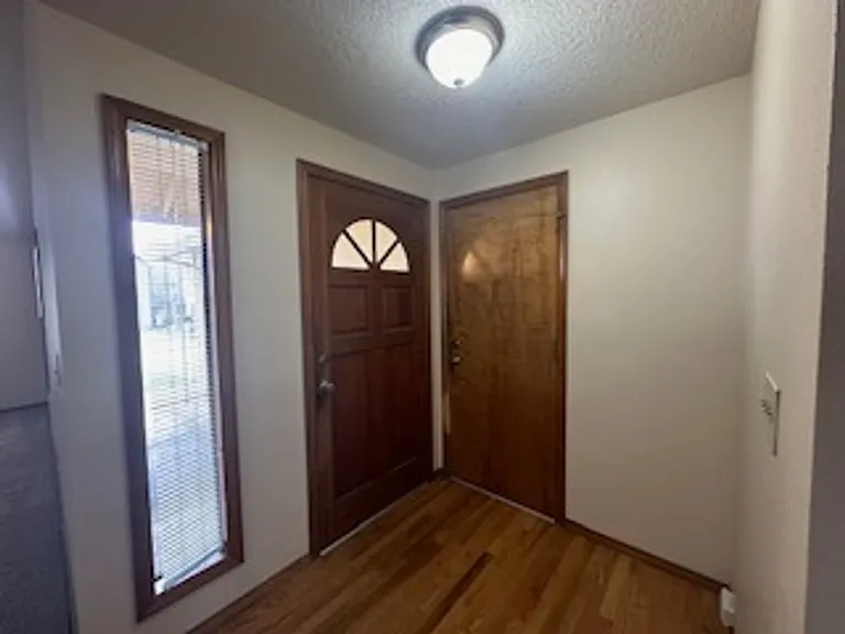 16265 NW Lyndel Ln — Photo 3