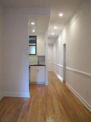 Rented by Metropolis Real Estate of Manhattan | media 3