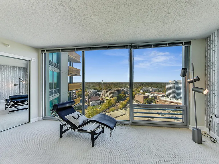 1720 Maple Ave #2020 — Photo 23