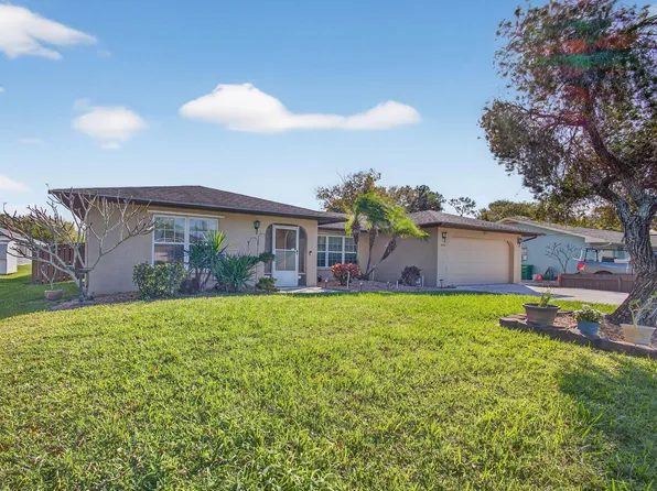 5216 Palm Drive, Fort Pierce, FL 34982