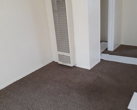 3rd image of 2607 W 132nd St