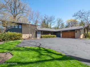 561 Westwood Ln, Glencoe, IL 60022