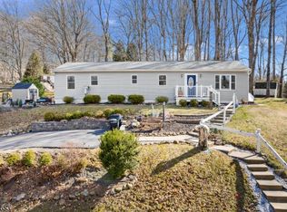 5 Timbercroft Rd, High Bridge, NJ 08829