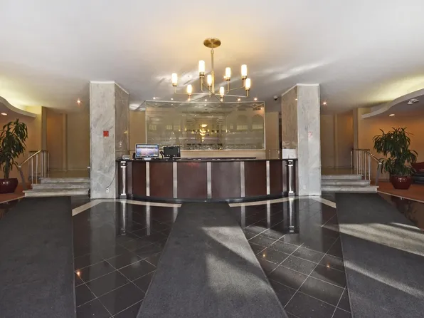 5900 Arlington Avenue image 14 of 16