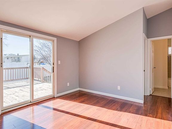 5th image of 32 Buckskin Ln