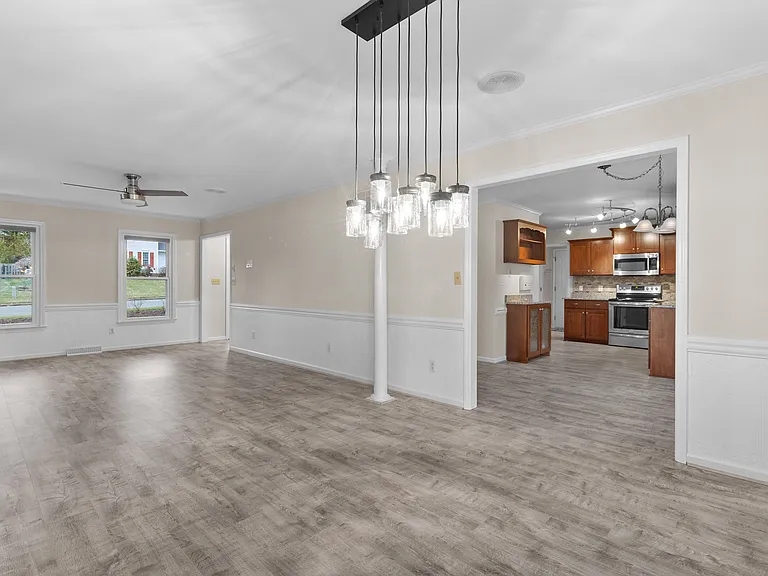 502 Westfield Ln — Photo 26