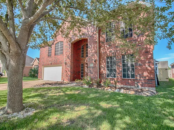 203 Green Cedar Dr, League City, TX 77573