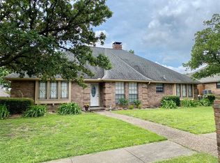 820 Birdsong, Bedford, TX 76021