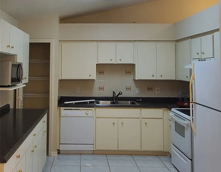 4227 Mackerel Dr — Photo 5