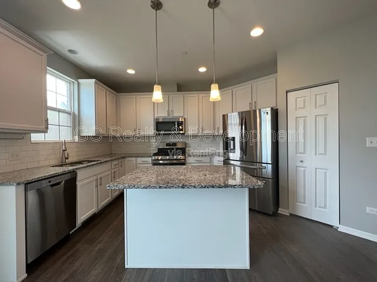 4435 Monroe Ct — Photo 2