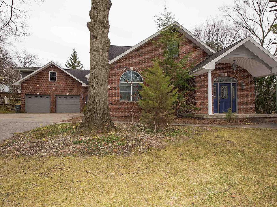 1st image of 613 Carrolton Blvd