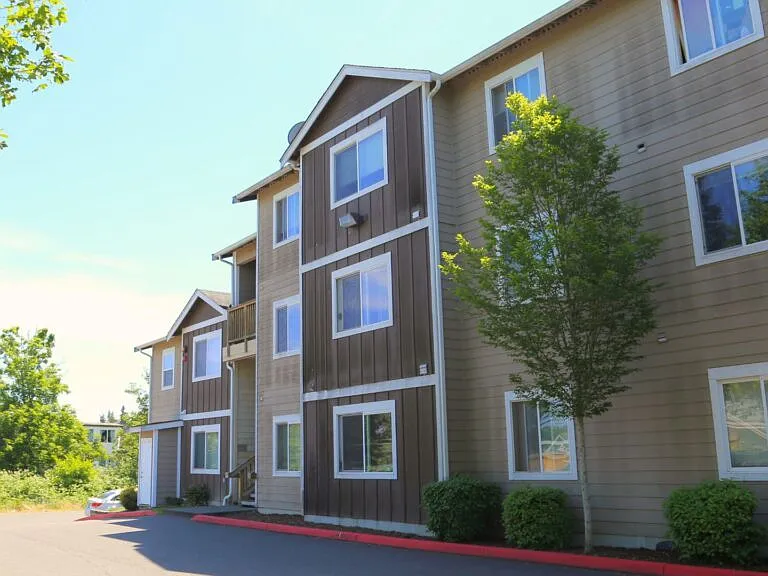 Tuscany Court Apartments — Photo 1