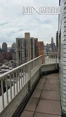 Rented by Citi Habitats | media 9