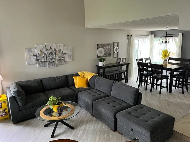 752 Roca Rd — Photo 2