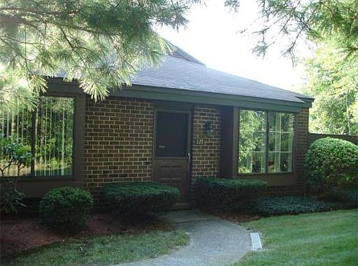 1st image of 177 Greenbrook Dr
