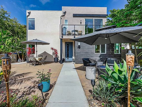 2nd image of 3987 Shasta St