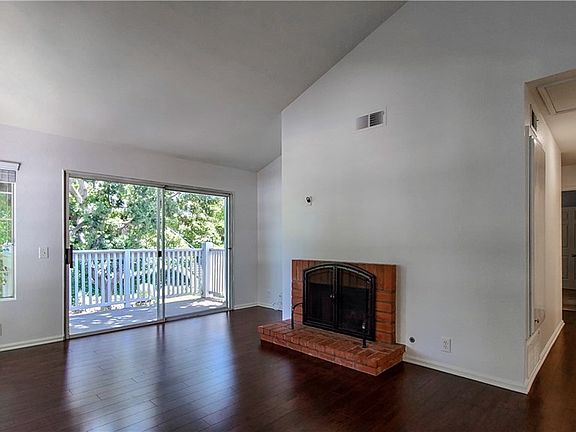 3rd image of 1322 W Park Western Dr Unit 216