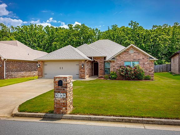 2nd image of 9149 Meadow Gardens Cir