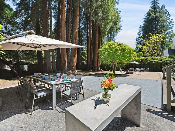 All outdoor furniture and fire pit included with rental. perfect for entertaining and family time. quick, easy access to kitchen