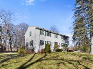 38 Thornwood Dr, Poughkeepsie, NY 12603