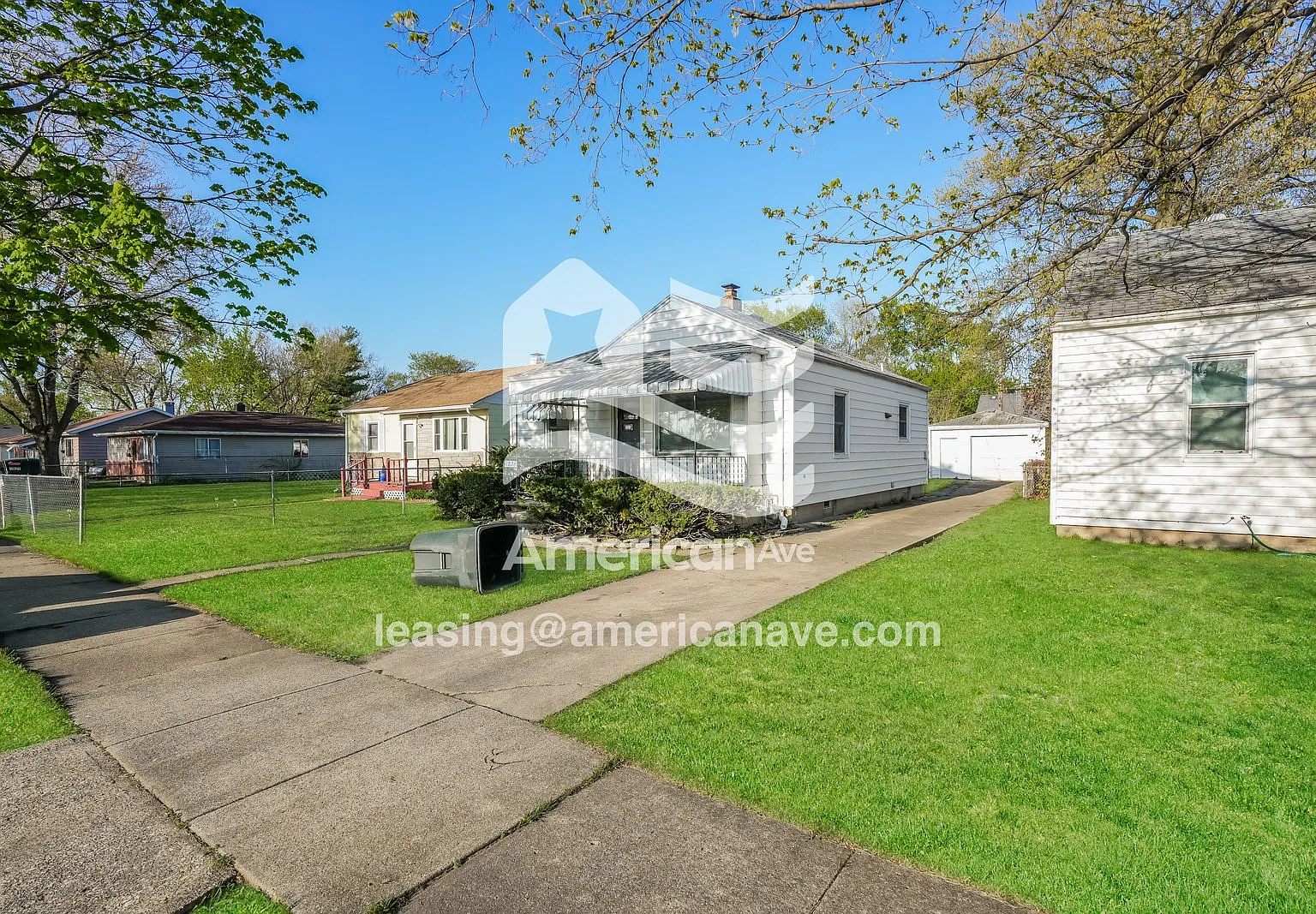 2 bed, 1.0 bath, 862 sqft, $929 — Photo 2
