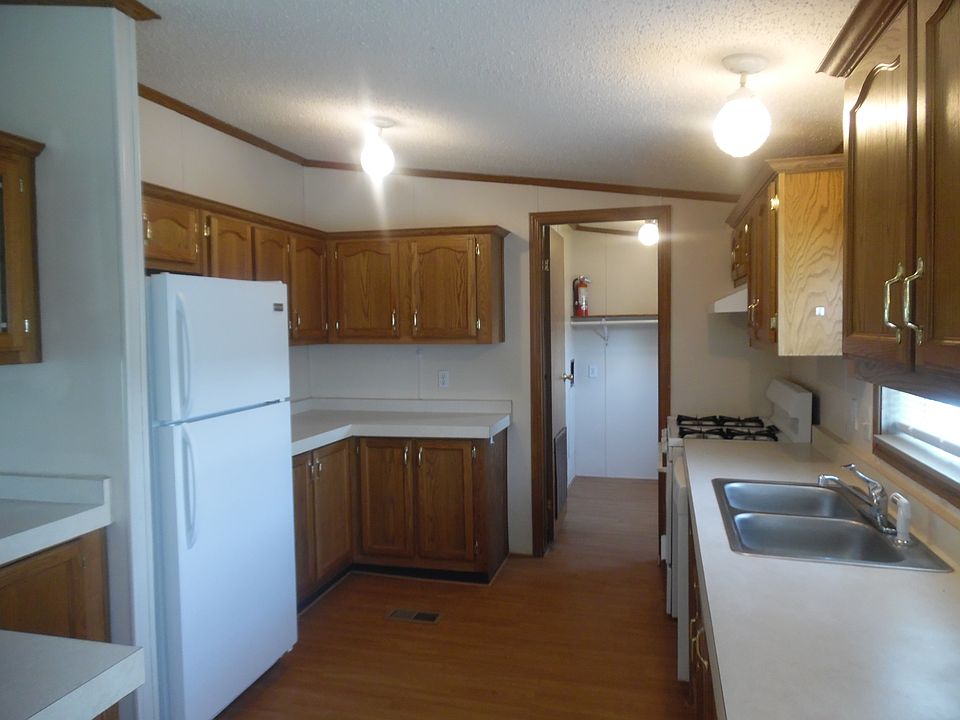 1st image of 471 Van Buren Cir