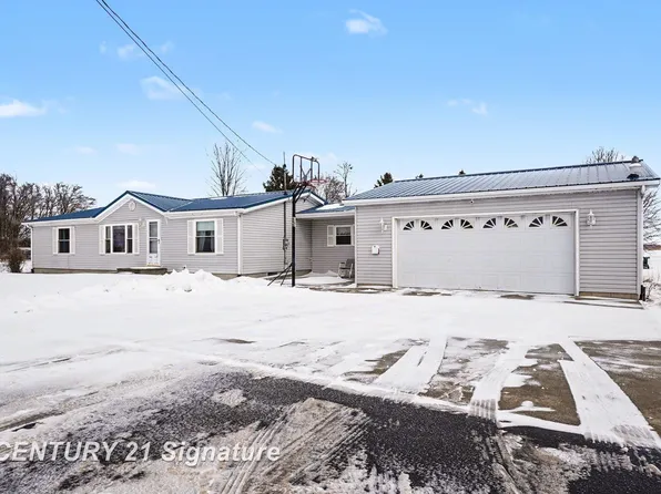 1245 S Pine Rd, Bay City, MI 48708