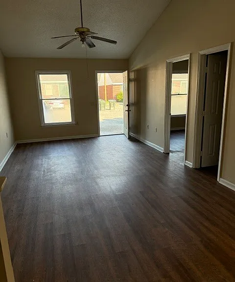 230 Lanier Dr #132 — Photo 4