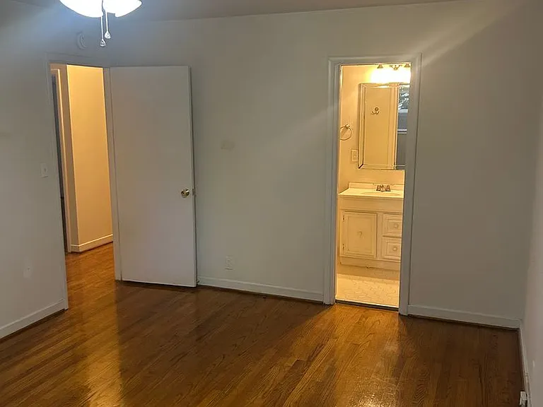 1525 Melrose Pl — Photo 11