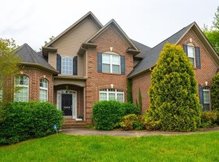 4686 Kellys Trail Ct, Winston Salem, NC 27101