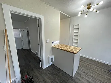 712 E Coeur D Alene Ave #1 — Photo 5