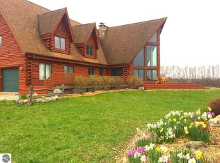 8436 Western Rd, Rapid City, MI 49676