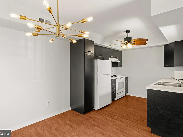 2204 Sandra Rd — Photo 17