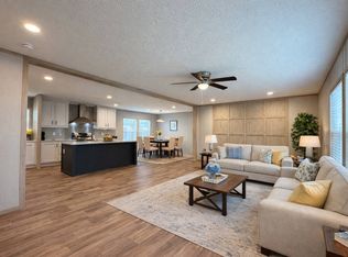 556 Coyote Cir #143, Midway Park, NC 28544