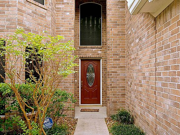 3rd image of 19122 Milloak Dr