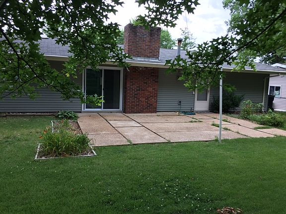 2nd image of 1643 Renoir Ln