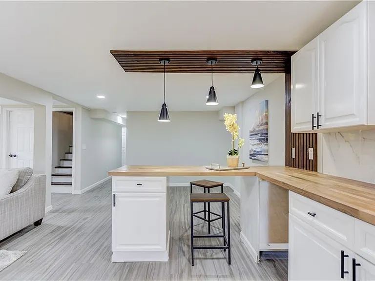 154 Huston Dr — Photo 11